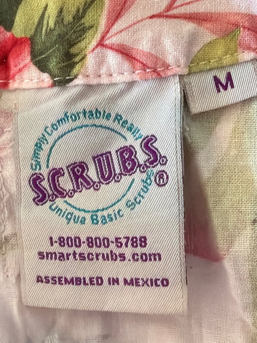 SCRUBS Womens Floral Button-Up Scrub Jacket Pink Tropical Print Size M 100% Cott - Picture 3 of 4